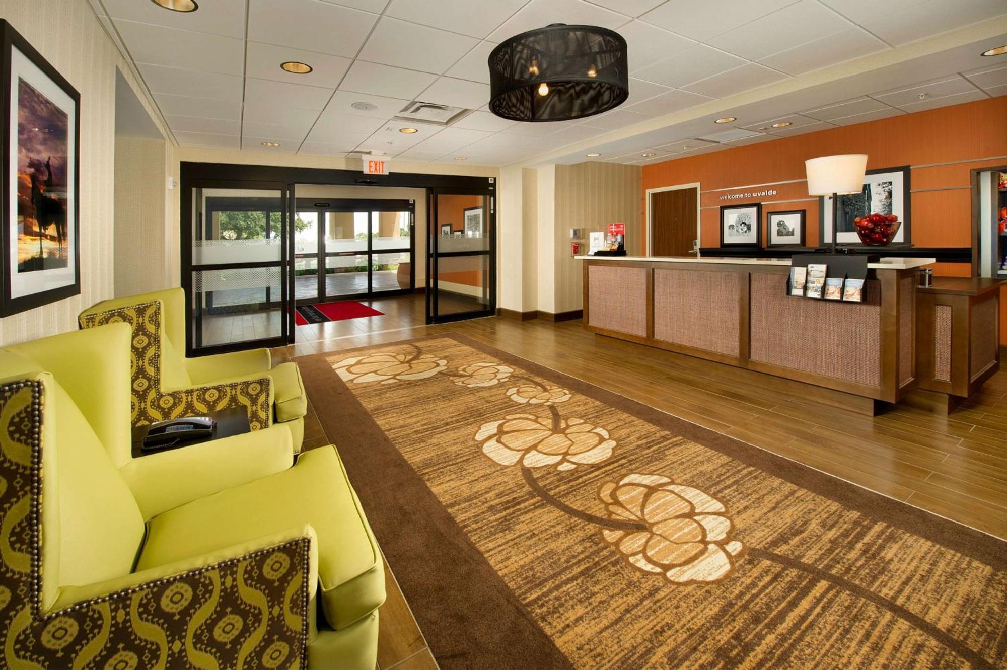 Hampton Inn Uvalde Buitenkant foto